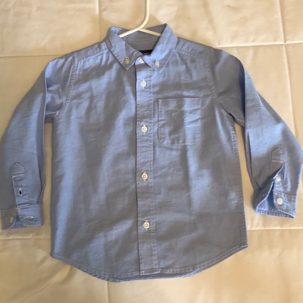 Boys Children’s Place button down long sleeve Oxford size 4T